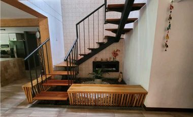 VENDO HERMOSA CASA EN SURAMÉRICA EXCELENTE UBICACION CERCA AL MALL