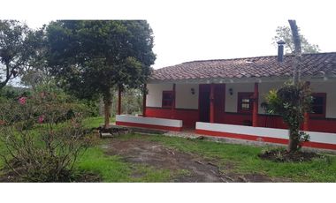 VENTA DE FINCA EN SANTA ELENA