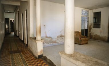 SE VENDE Y ARRIENDA CASA ESTILO REPUBLICANO EN AV.LIBERTADOR