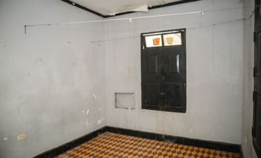 SE VENDE Y ARRIENDA CASA ESTILO REPUBLICANO EN AV.LIBERTADOR