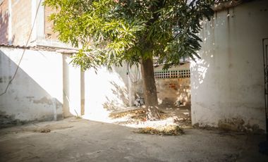 SE VENDE Y ARRIENDA CASA ESTILO REPUBLICANO EN AV.LIBERTADOR