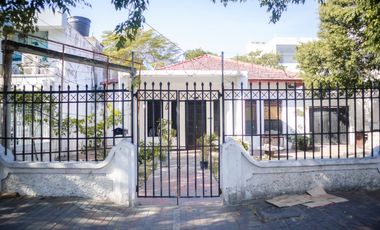 SE VENDE Y ARRIENDA CASA ESTILO REPUBLICANO EN AV.LIBERTADOR