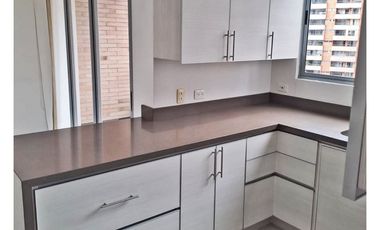 Vendo apto en perfecto estado Los Parras piso alto con buena vista