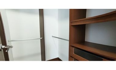 Vendo apto en perfecto estado Los Parras piso alto con buena vista
