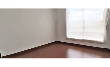 Vendo apto en perfecto estado Los Parras piso alto con buena vista