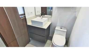 Vendo apto en perfecto estado Los Parras piso alto con buena vista