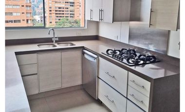 Vendo apto en perfecto estado Los Parras piso alto con buena vista