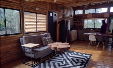 VENTA DE CABAÑA EN SANTA ELENA