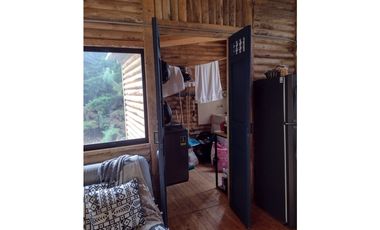 VENTA DE CABAÑA EN SANTA ELENA