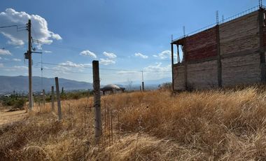 SE VENDE TERRENO EN ESQUINA CON VISTA PANORAMICA, UBICADO EN HUAYAPAM.