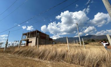 SE VENDE TERRENO EN ESQUINA CON VISTA PANORAMICA, UBICADO EN HUAYAPAM.