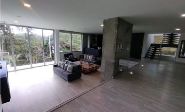 Casa en Arriendo en Alto de Palmas