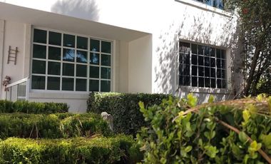 Casa en renta, Club de Golf San Carlos, Metepec, Edo. de México.