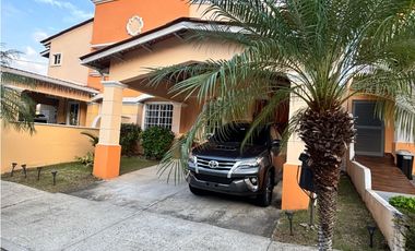 VILLA LUCRE / PASEO REAL / 3 HABITACIONES / cuarto emple / 2 NIVELES
