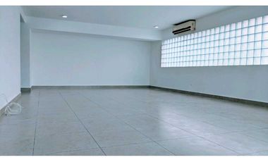 Se vende Apto en.Ph Keops
