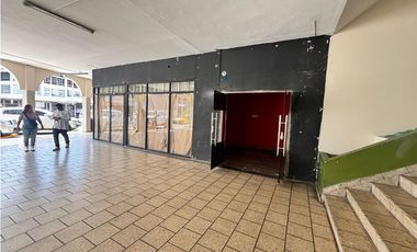 LOCAL / FRENTE METRO IGLESIA DEL CARMEN / 430 M2 / PLANTA BAJA