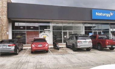 ALQUILO LOCAL EN CHORRERA COSTA VERDE UNIPLAZA 120MTS