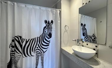 Hermoso departamento 2 dorm. cochera. Grandes vistas. Positive Tower