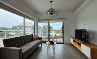 Hermoso departamento 2 dorm. cochera. Grandes vistas. Positive Tower