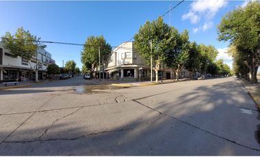 Se vende local en inmejorable ubicación céntrica en Otamendi.