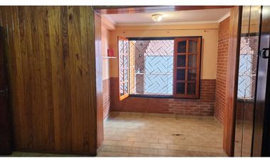 Alquiler Casa 3 dormitorios Barrio Los Paraisos
