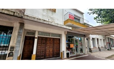 Muy linda casa en 2 plantas en venta en estupenda ubicación