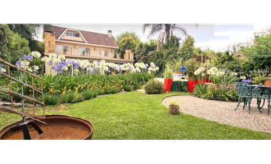 BARRIO LOS ANGELES  MASCHWITZ OPORTUNIDAD - HERMOSA CASA EN VENTA -