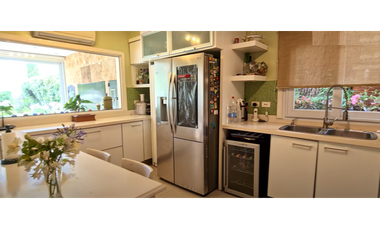 BARRIO LOS ANGELES  MASCHWITZ OPORTUNIDAD - HERMOSA CASA EN VENTA -