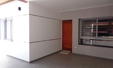 El Rubí de Saenz Peña, casa 2 ó 3 dormitorios impecable y equipada!