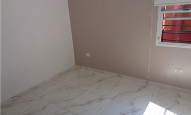 El Rubí de Saenz Peña, casa 2 ó 3 dormitorios impecable y equipada!
