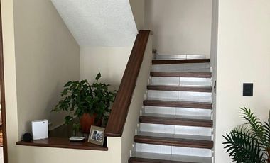 PRIVADA CON PORTON  ELECTRICO