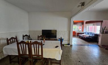 Casa para 2 Familias en venta en Wilde