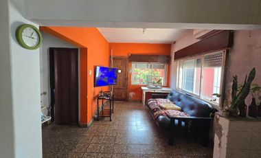 Casa para 2 Familias en venta en Wilde