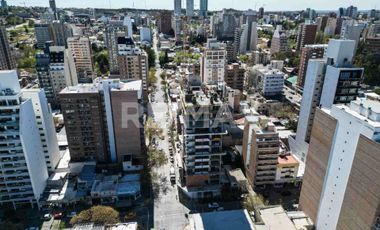 Dpto 1 dorm en Torre Luminia, Brown y Roca, Nqn