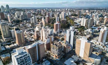 Dpto 1 dorm en Torre Luminia, Brown y Roca, Nqn