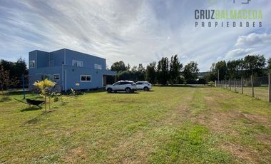 Casa en Arriendo en Parcela a orilla de carretera con 2 casas en Sector Polincay