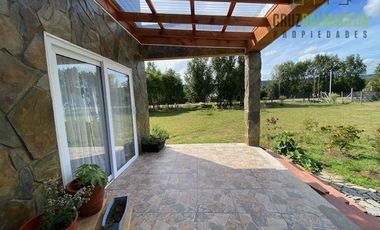 Casa en Arriendo en Parcela a orilla de carretera con 2 casas en Sector Polincay