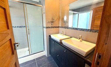 Parcela en Venta en Calle Liray, Colina.