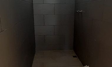 EDIFICO DE TRES PISOS, UNIFAMILIAR EN AMAGA