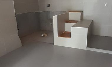 EDIFICO DE TRES PISOS, UNIFAMILIAR EN AMAGA