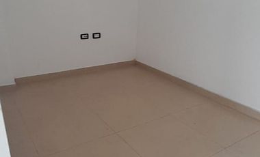 EDIFICO DE TRES PISOS, UNIFAMILIAR EN AMAGA