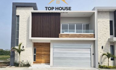 Casa en Residencial Las Palmas, Veracruz
