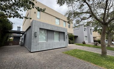 Casa en  Venta y Alquiler Los Lagos Nordelta