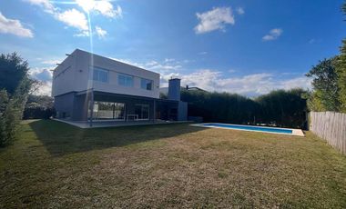Casa en  Venta y Alquiler Los Lagos Nordelta