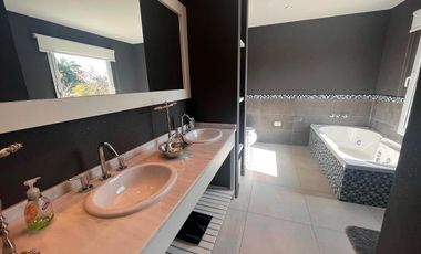 Casa en  Venta y Alquiler Los Lagos Nordelta