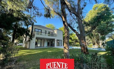 Casa 4 dormitorios - Saint Thomas Oeste - Venta con Renta 2026