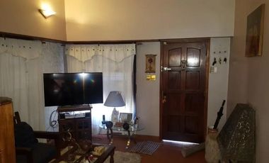 Excelente Chalet en Venta!!! Chacabuco 362, Mte Grande.