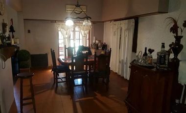 Excelente Chalet en Venta!!! Chacabuco 362, Mte Grande.