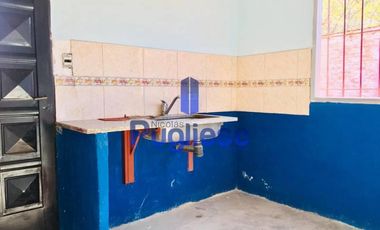 CASA EN VENTA, MORENO.