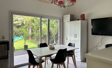ALQUILER-VENTA-Casa-La Montura-5 Ambientes-4 dormitorios-Dependencia-Lote Interno-Pileta